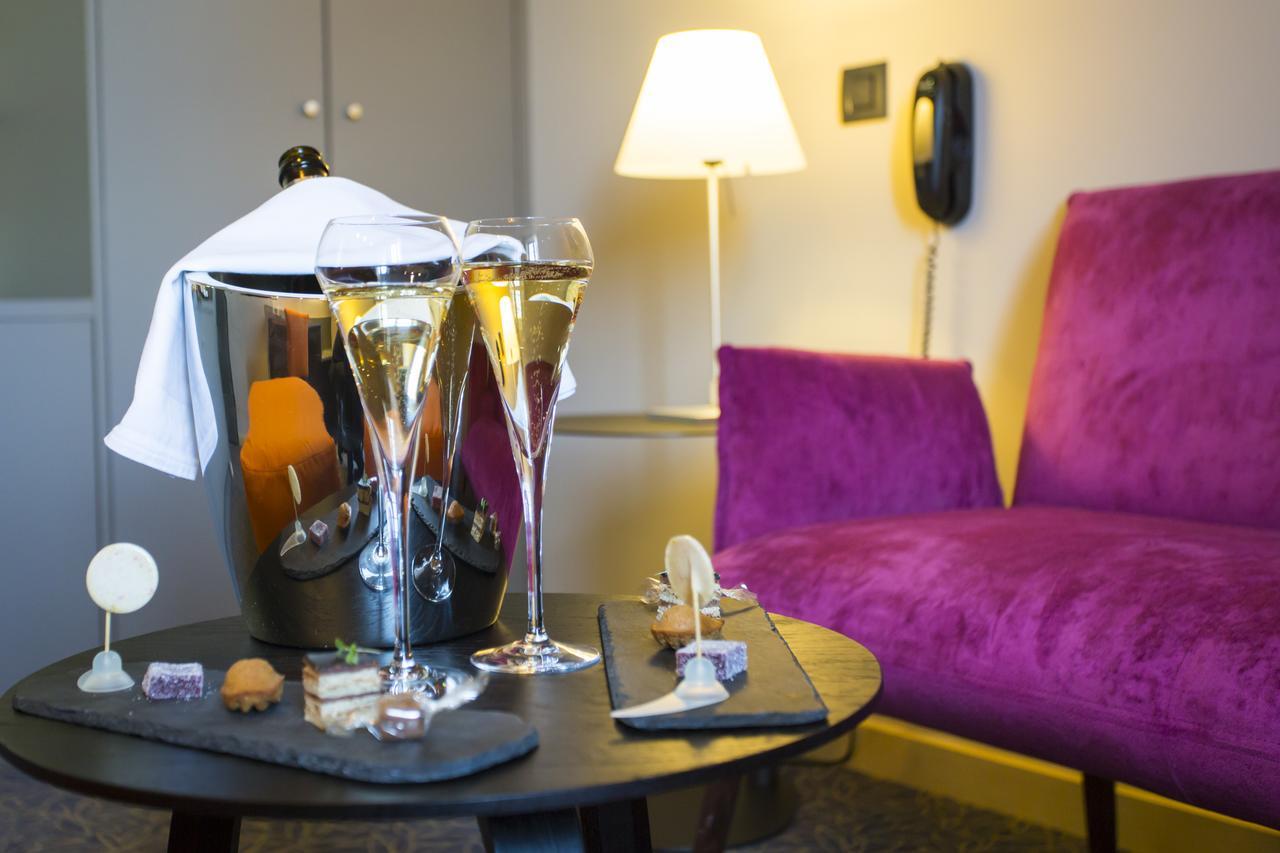 Logis Hotel Du Morvan - Restaurant La Table De Jerome Luzy Εξωτερικό φωτογραφία