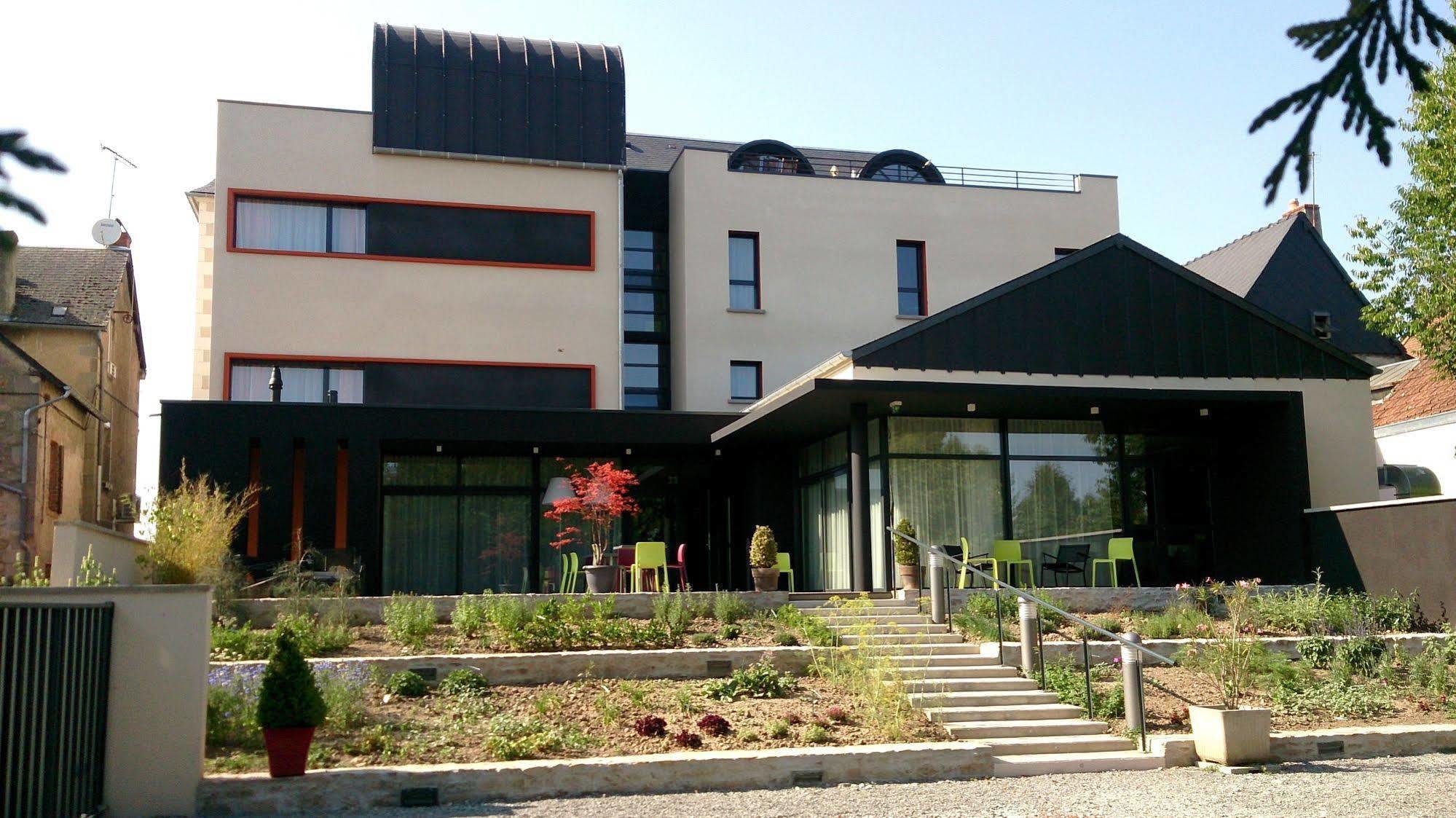Logis Hotel Du Morvan - Restaurant La Table De Jerome Luzy Εξωτερικό φωτογραφία