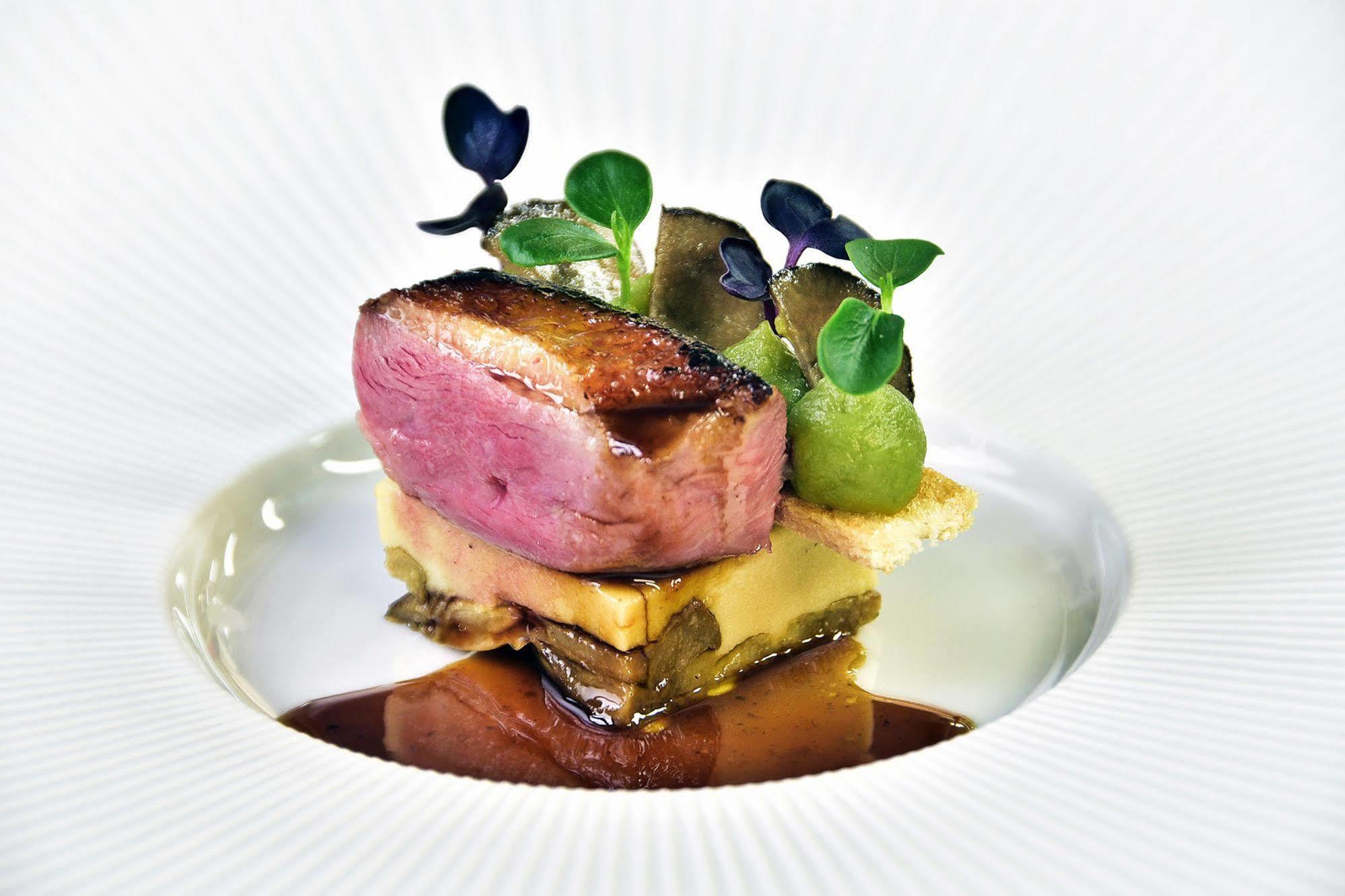 Logis Hotel Du Morvan - Restaurant La Table De Jerome Luzy Εξωτερικό φωτογραφία